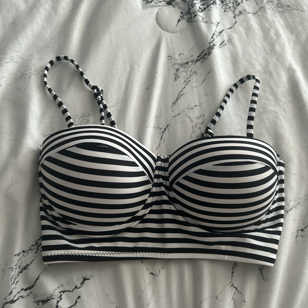 Black and white striped bikini top size small